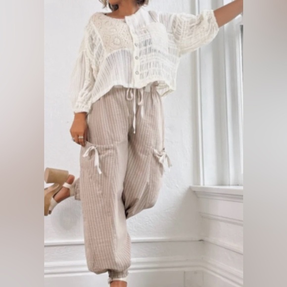 White Textured Women's Top - Picture 8 of 8